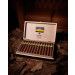 Cohiba Maduro 5 Genios com 25 puros e vitola Genio (140mm x 52). A linha de Maduro 5 usa só folhas na sua capa com um envelhecimento mínimo de 5 anos, as folhas do seu capote e miolo de um envelhecimento mínimo de 3 anos antes de começar a fazer o puro. F